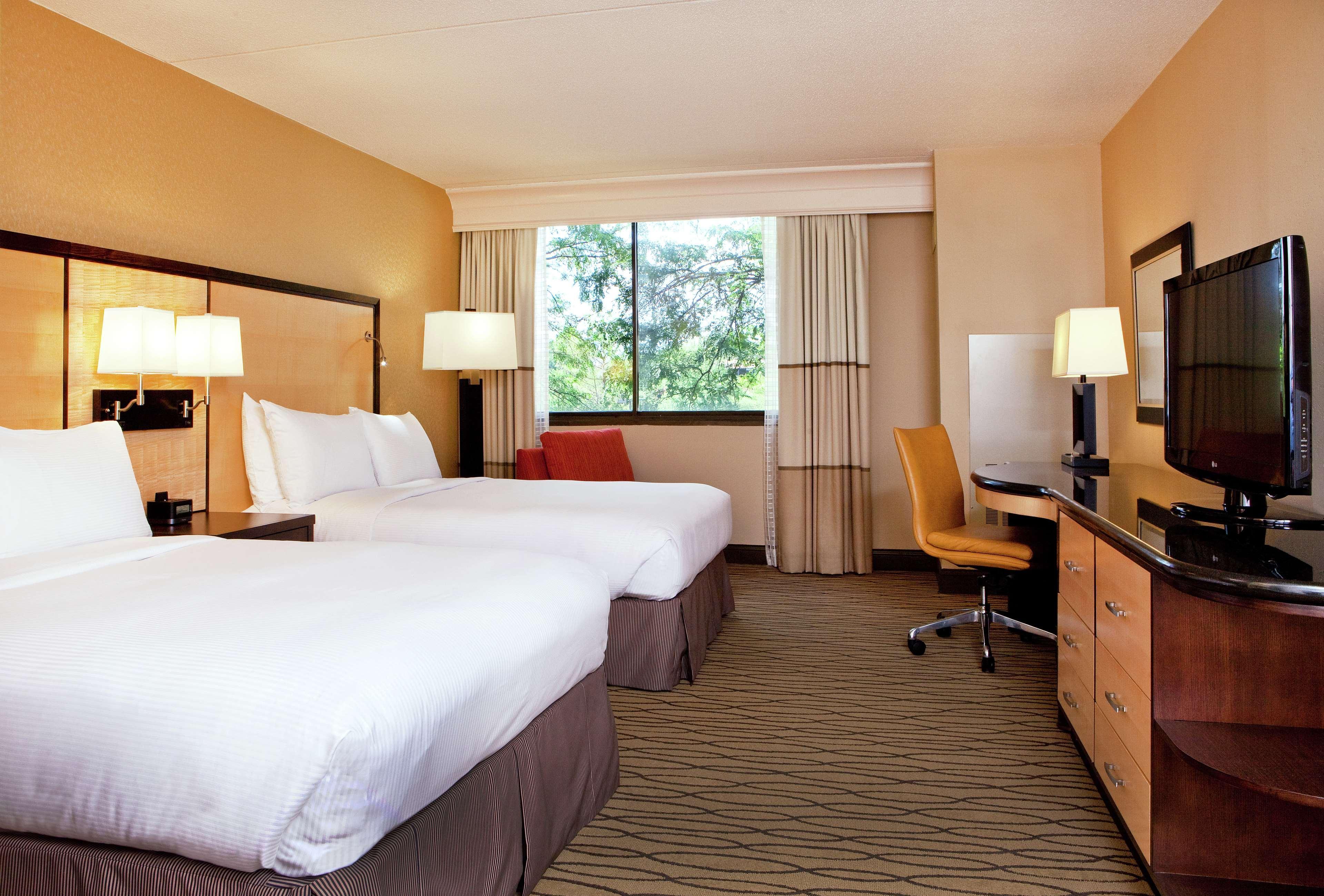 Hilton Woodcliff Lake Exterior foto