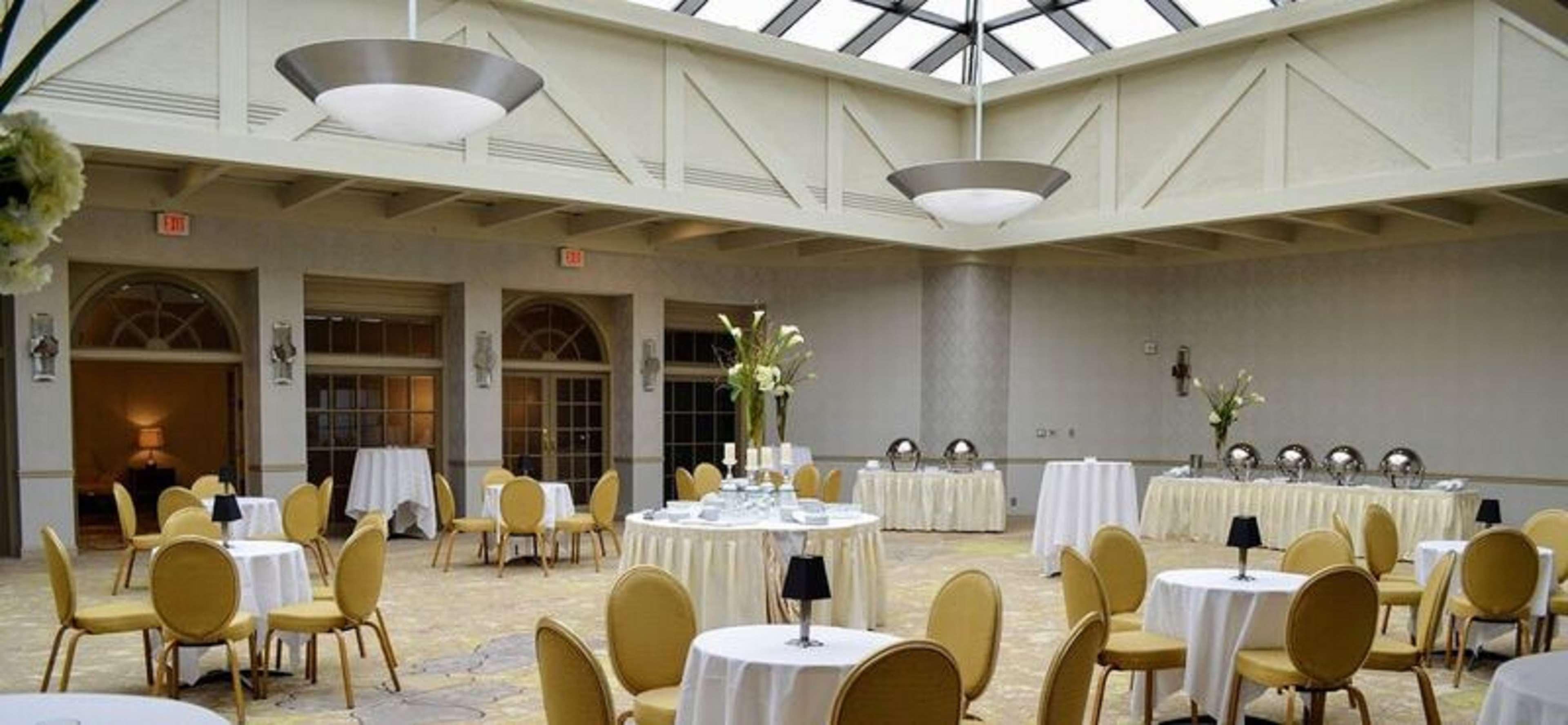 Hilton Woodcliff Lake Exterior foto