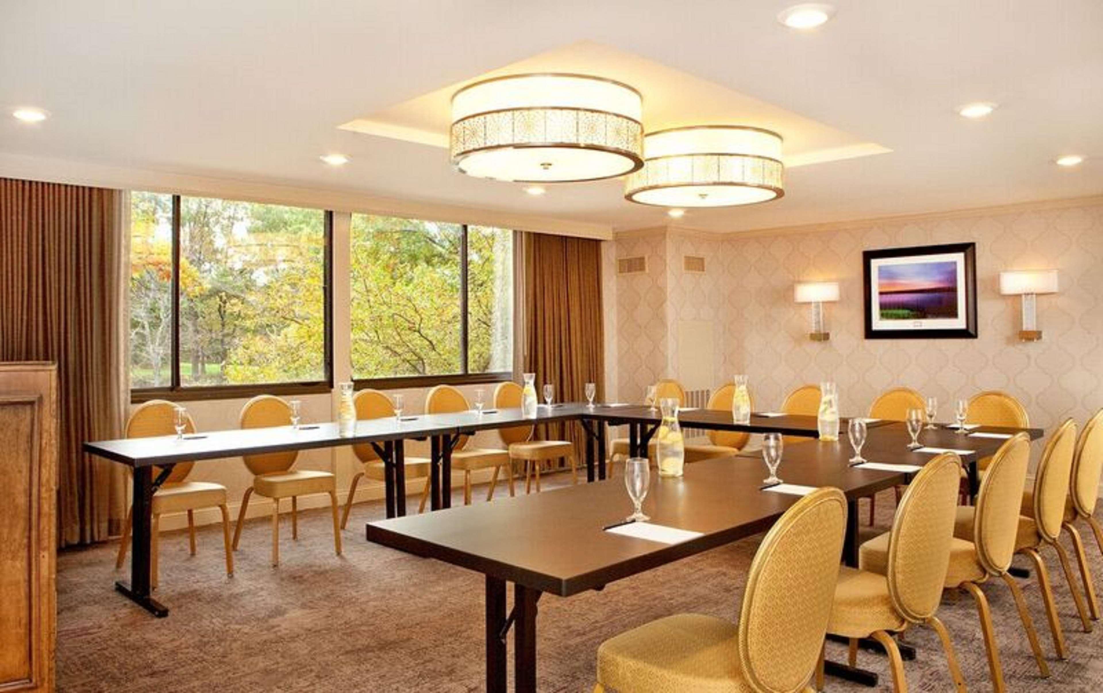 Hilton Woodcliff Lake Exterior foto