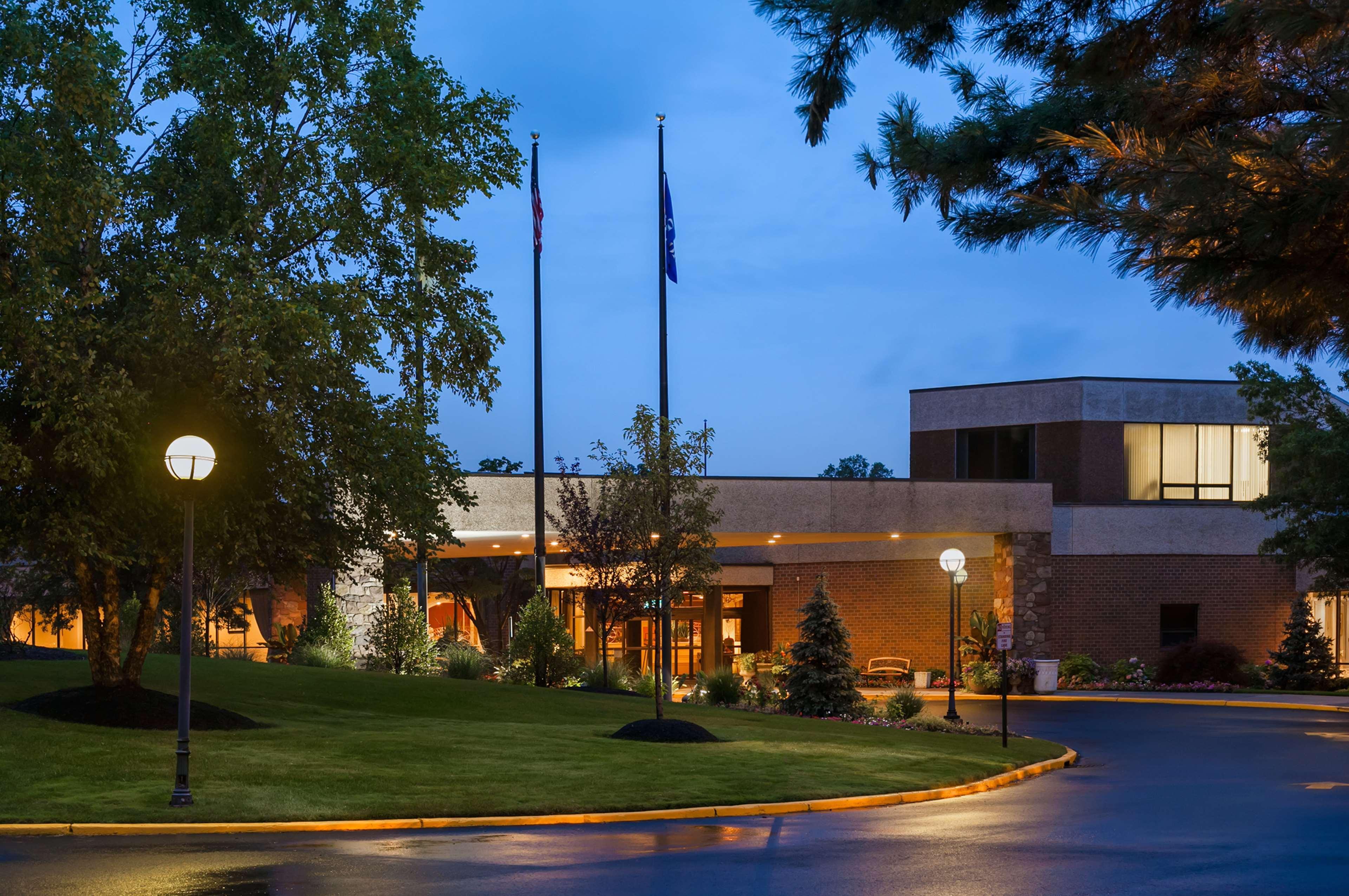 Hilton Woodcliff Lake Exterior foto